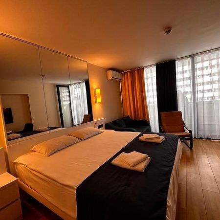 Apartment Twin Towers David バトゥーミ エクステリア 写真